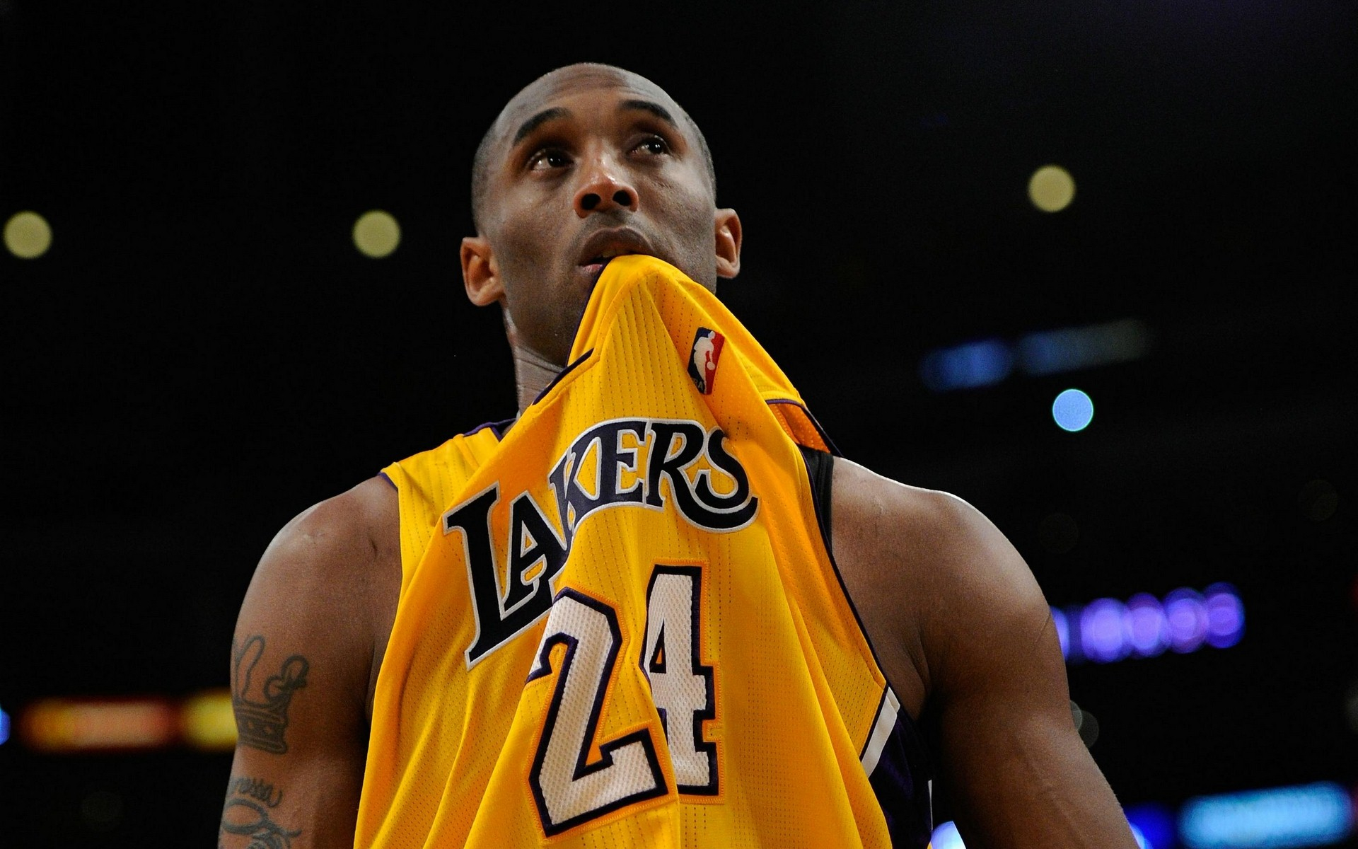 刻作出了精 刻作出了精